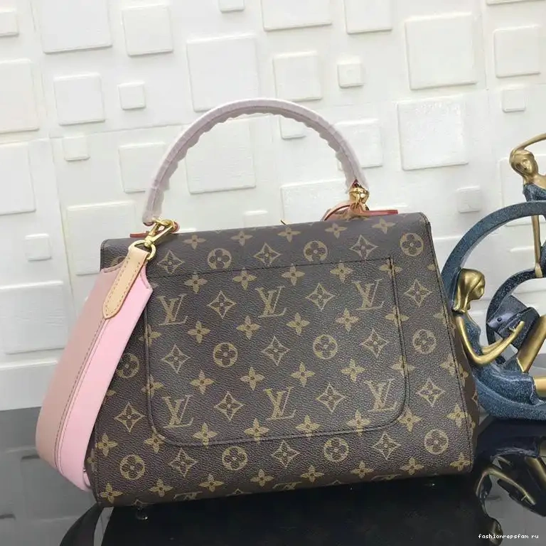 Fashionrepsfam ru LV 19T1L0219 Bags 0508